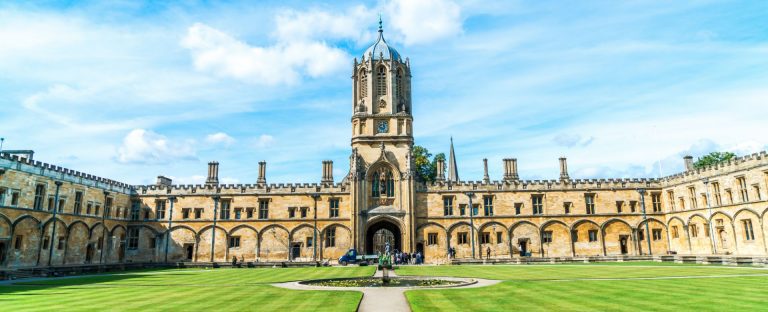 The image accompanying the News on the MBA Graduate Scholarship for Women at Oxford, portrays the Tom Tower of Christ Church, at the University of Oxford